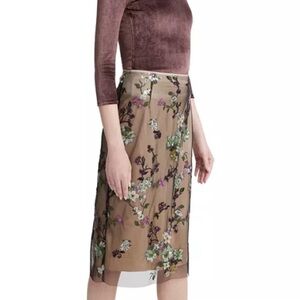 Vince Begonia Sequined Overlay Midi Skirt. Sz: 8